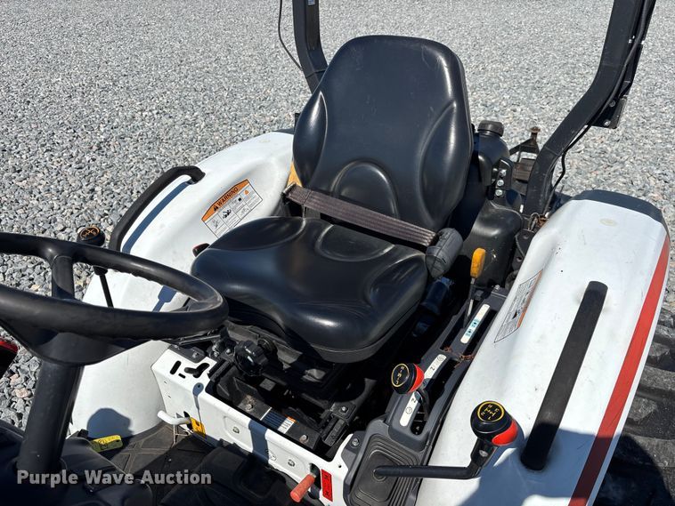 image for item YA3232 2024 Bobcat CT2040 MFWD tractor