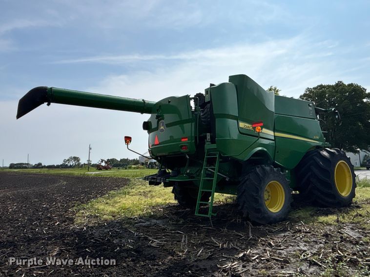 image for item YA3498 2022 John Deere S770S STS RWA combine