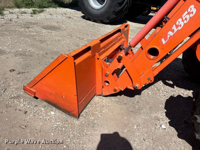 image for item YA3505 2012 Kubota M9960D MFWD tractor