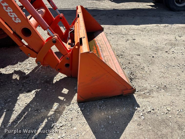image for item YA3505 2012 Kubota M9960D MFWD tractor