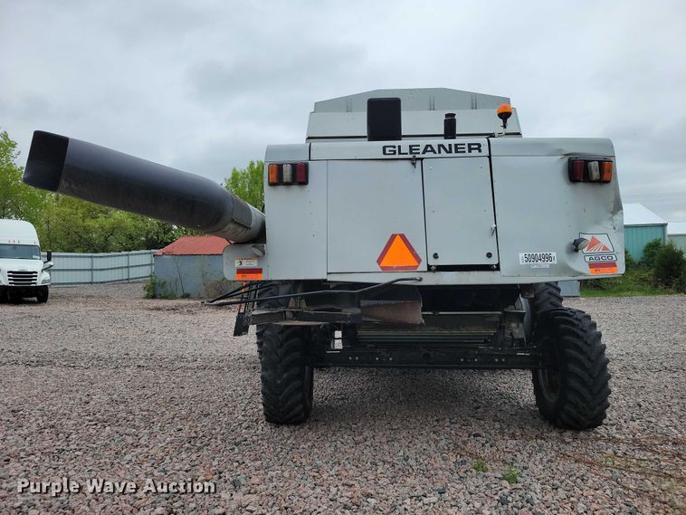 image for item YA3524 2006 Gleaner R75 combine
