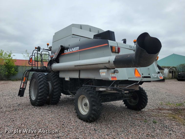 image for item YA3524 2006 Gleaner R75 combine