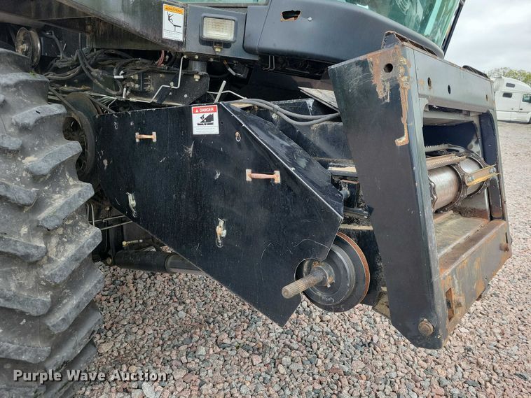 image for item YA3524 2006 Gleaner R75 combine