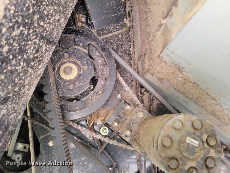 image for item YA3524 2006 Gleaner R75 combine