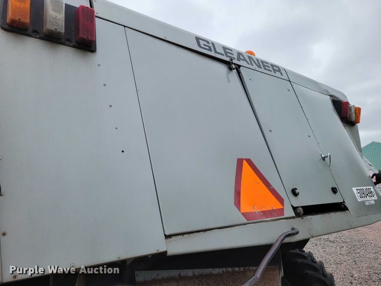 image for item YA3524 2006 Gleaner R75 combine