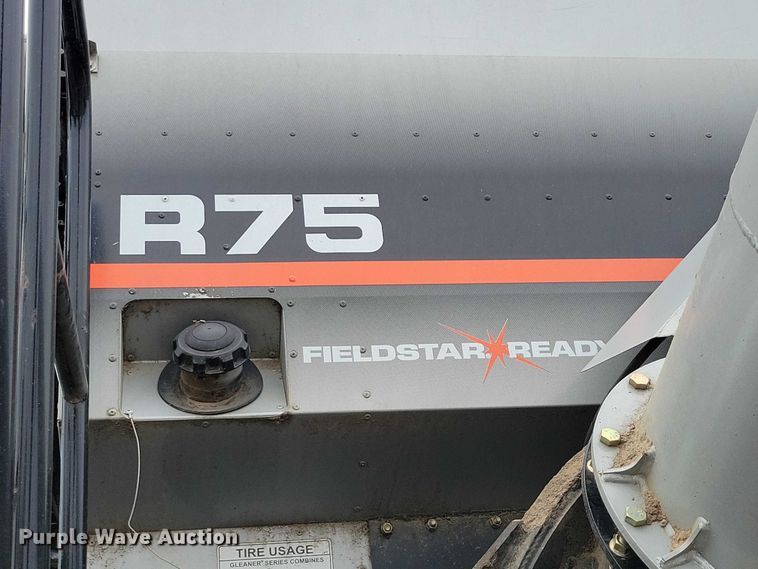 image for item YA3524 2006 Gleaner R75 combine