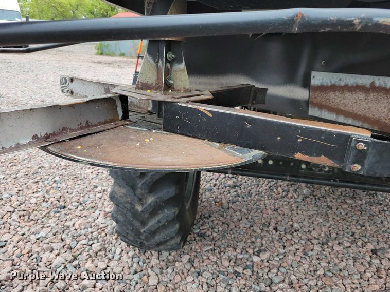 image for item YA3524 2006 Gleaner R75 combine