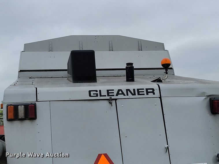 image for item YA3524 2006 Gleaner R75 combine