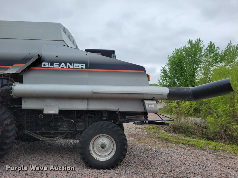 image for item YA3524 2006 Gleaner R75 combine