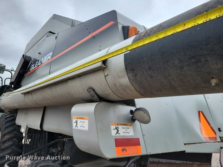 image for item YA3524 2006 Gleaner R75 combine