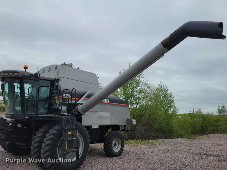 image for item YA3524 2006 Gleaner R75 combine
