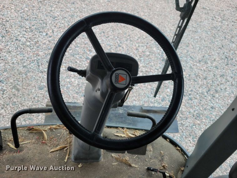 image for item YA3524 2006 Gleaner R75 combine