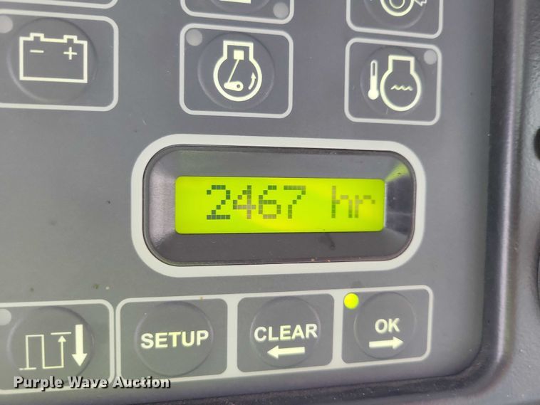 image for item YA3524 2006 Gleaner R75 combine