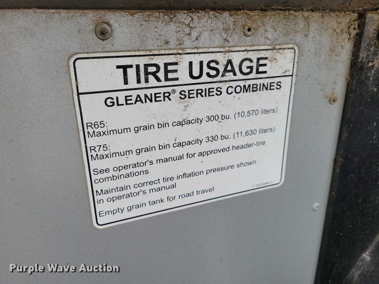 image for item YA3524 2006 Gleaner R75 combine