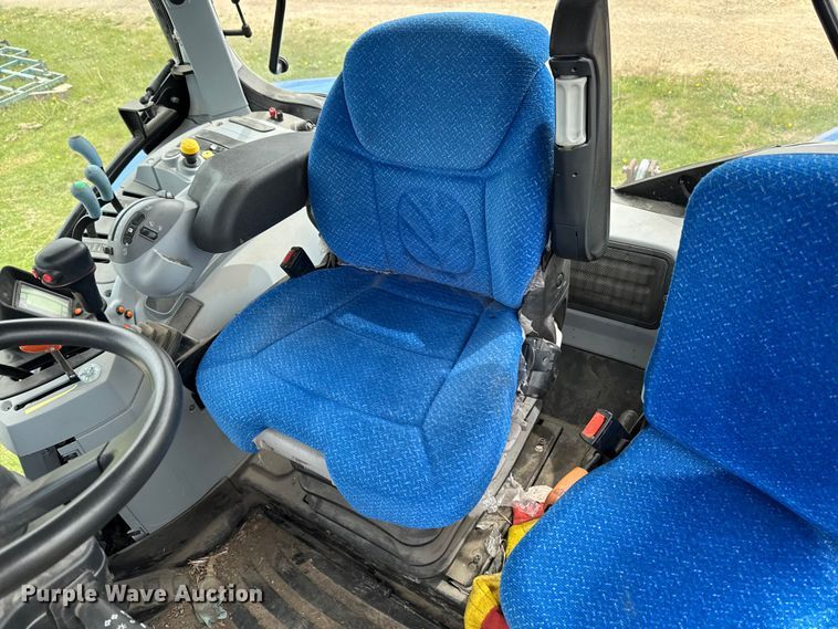 image for item YA3527 2015 New Holland T6.165 MFWD tractor