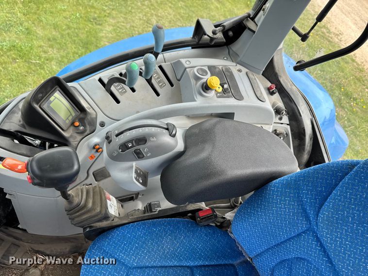 image for item YA3527 2015 New Holland T6.165 MFWD tractor