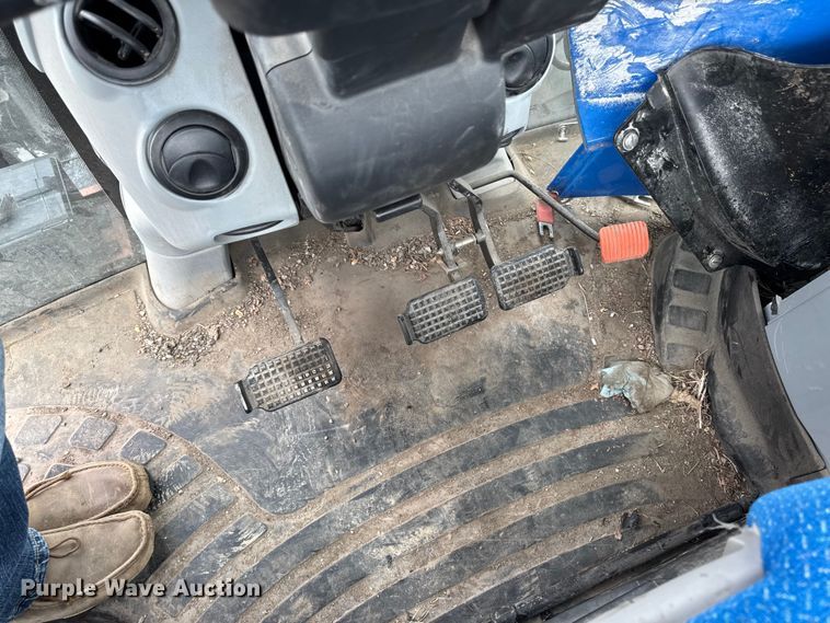 image for item YA3527 2015 New Holland T6.165 MFWD tractor
