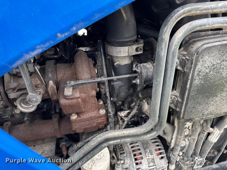 image for item YA3527 2015 New Holland T6.165 MFWD tractor