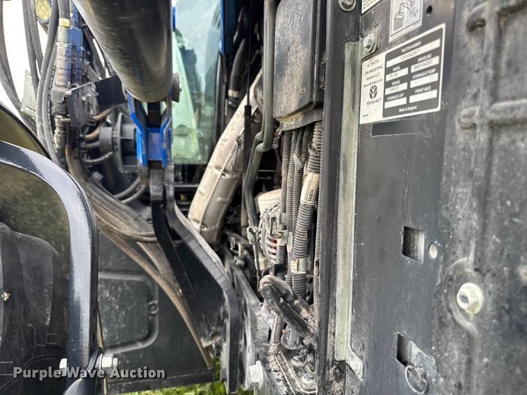 image for item YA3527 2015 New Holland T6.165 MFWD tractor