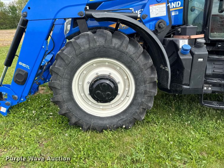 image for item YA3527 2015 New Holland T6.165 MFWD tractor