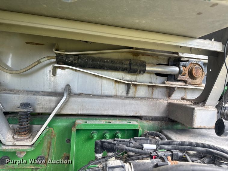 image for item YA3528 2020 John Deere F4365 applicator