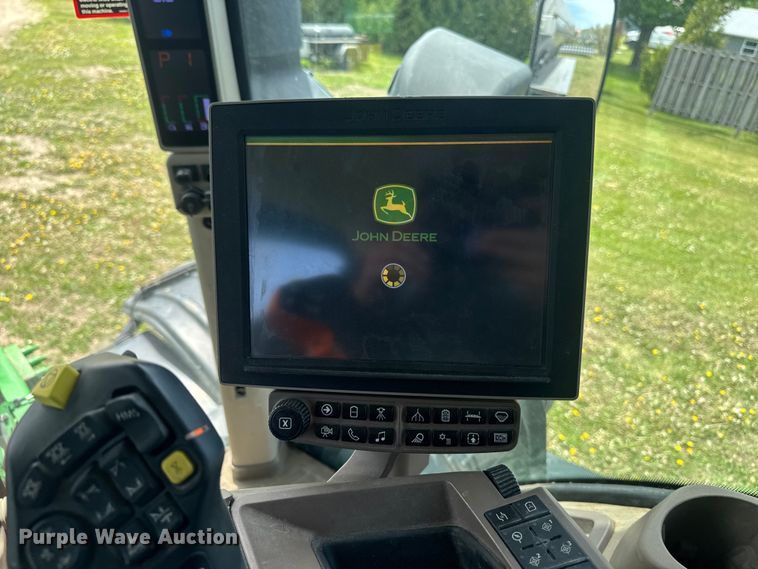 image for item YA3528 2020 John Deere F4365 applicator