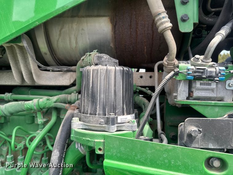 image for item YA3528 2020 John Deere F4365 applicator