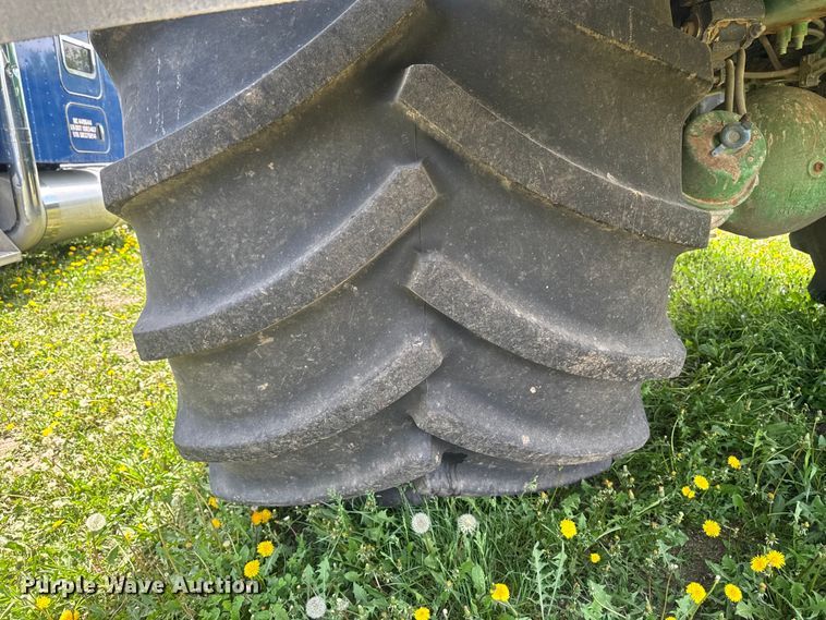 image for item YA3528 2020 John Deere F4365 applicator