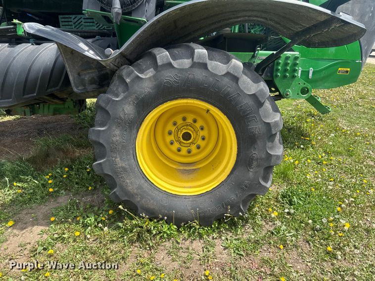 image for item YA3528 2020 John Deere F4365 applicator