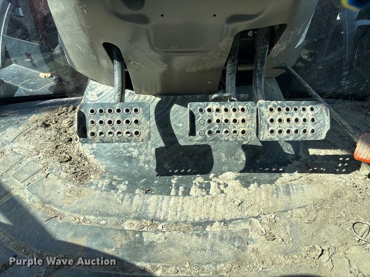 image for item YA3610 2014 Case 110A MFWD tractor