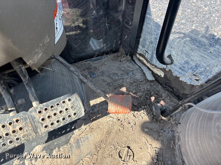 image for item YA3610 2014 Case 110A MFWD tractor