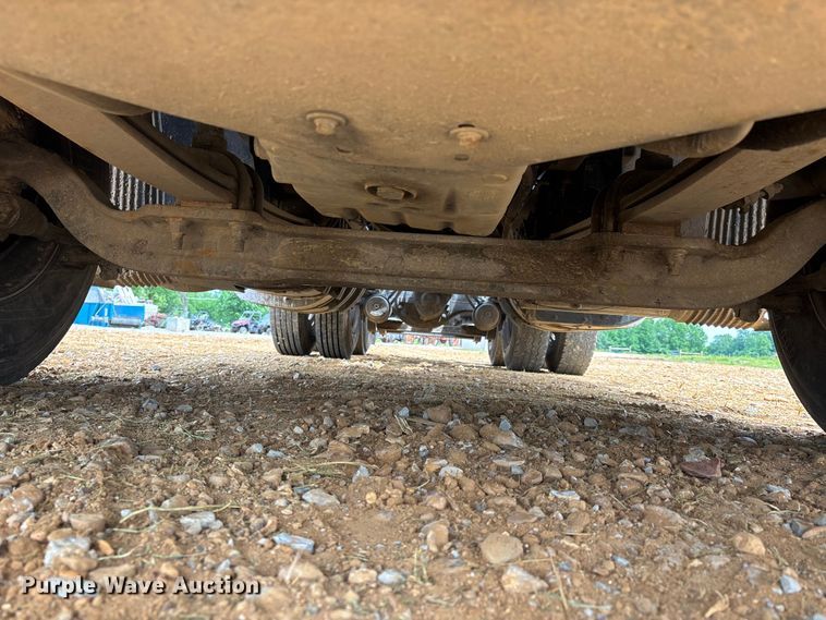 image for item DT0246 2015 Volvo Truck VNL semi truck