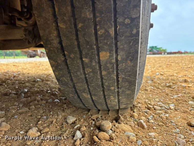 image for item DT0246 2015 Volvo Truck VNL semi truck