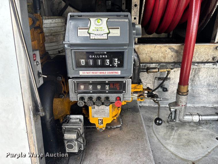 image for item DU0492 2017 Kenworth T370 fuel / lube truck