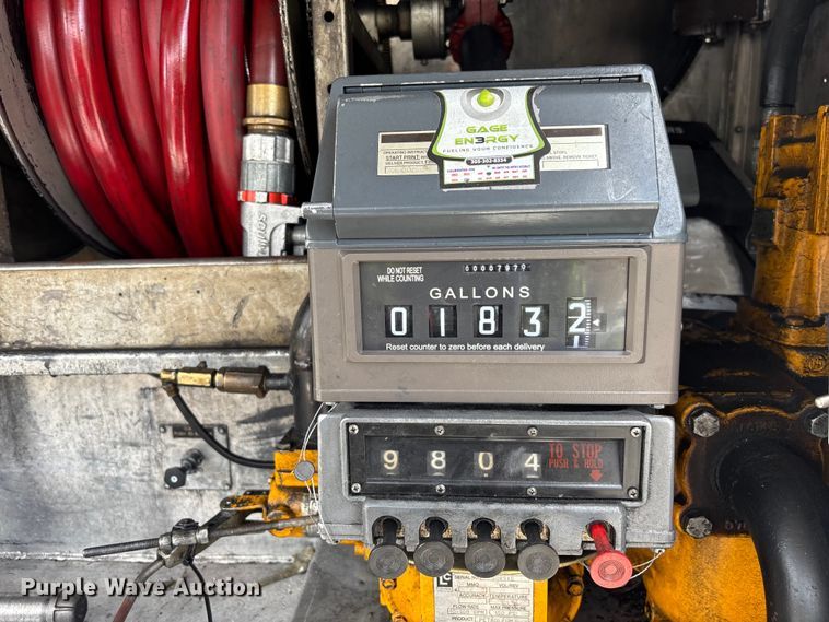 image for item DU0492 2017 Kenworth T370 fuel / lube truck