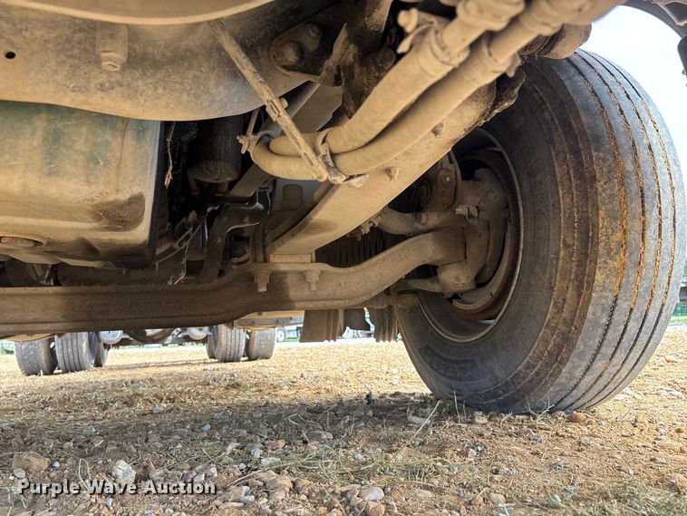 image for item DV4299 2019 Volvo Truck VNL semi truck