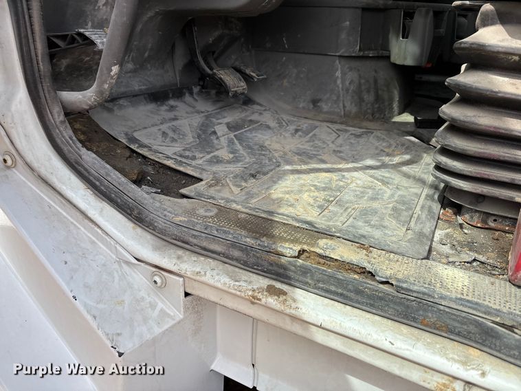 image for item DV4299 2019 Volvo Truck VNL semi truck