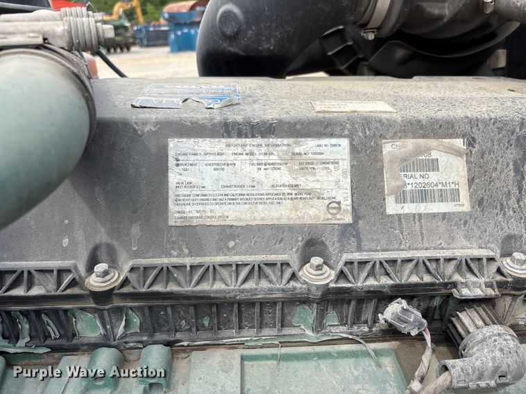 image for item DV4299 2019 Volvo Truck VNL semi truck
