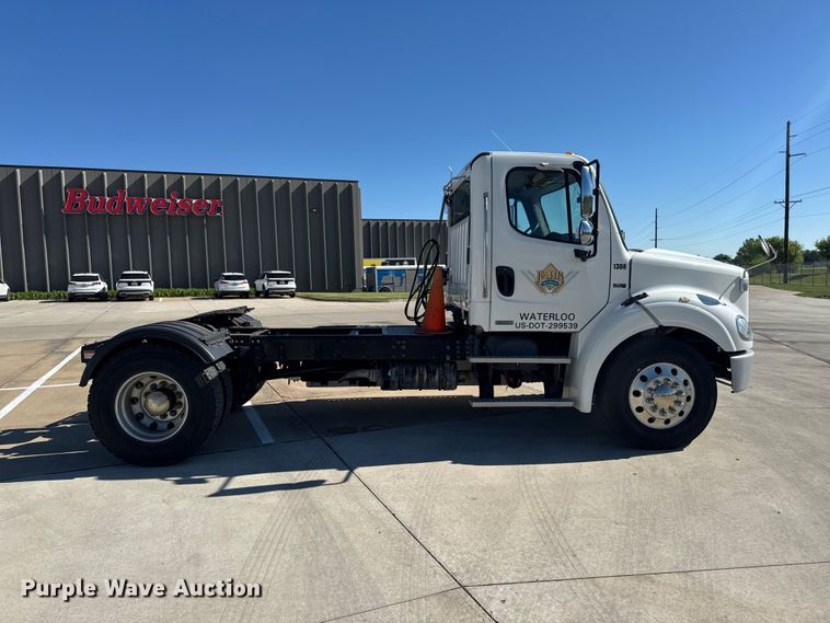 image for item EA2356 2014 Freightliner Business Class M2 semi truck