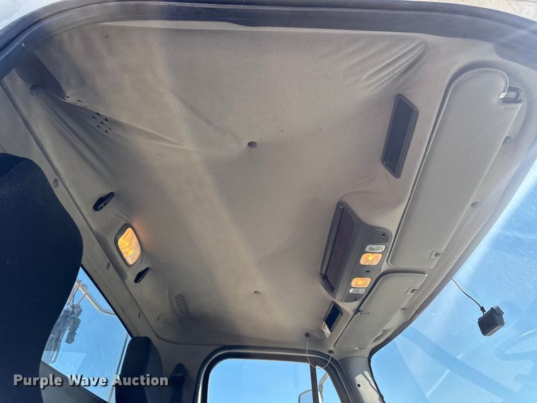 image for item EA2356 2014 Freightliner Business Class M2 semi truck