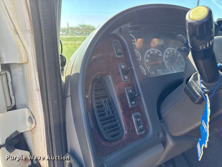 image for item EA2356 2014 Freightliner Business Class M2 semi truck