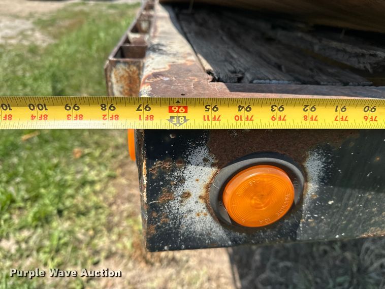 image for item EA4882 1995 Talbert TSDW-14140K-FG-T1 drop deck equipment trailer