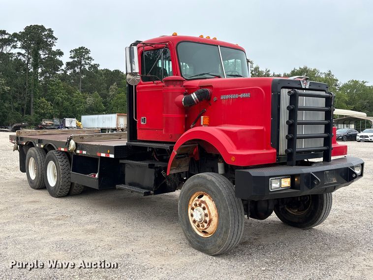 image for item EA7282 1987 Western Star 4800 flatbed truck