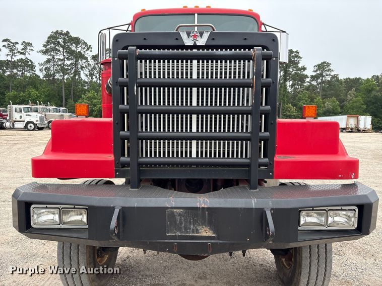 image for item EA7282 1987 Western Star 4800 flatbed truck