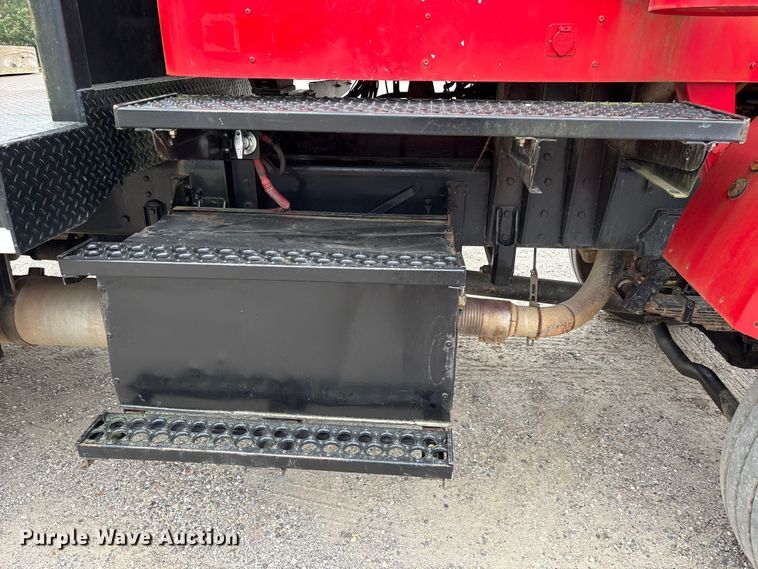 image for item EA7282 1987 Western Star 4800 flatbed truck