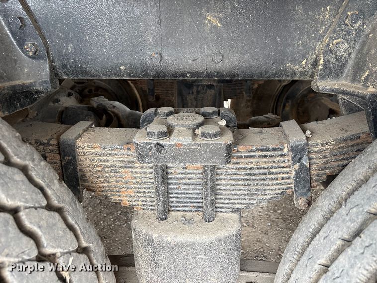 image for item EA7282 1987 Western Star 4800 flatbed truck