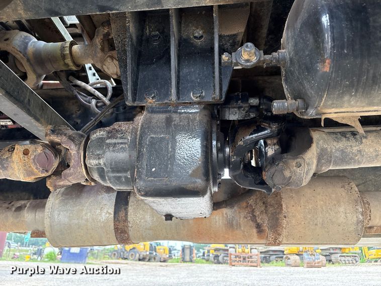 image for item EA7282 1987 Western Star 4800 flatbed truck