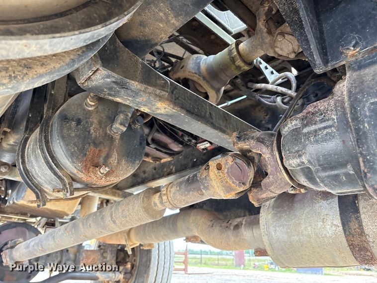 image for item EA7282 1987 Western Star 4800 flatbed truck