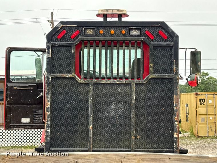 image for item EA7282 1987 Western Star 4800 flatbed truck