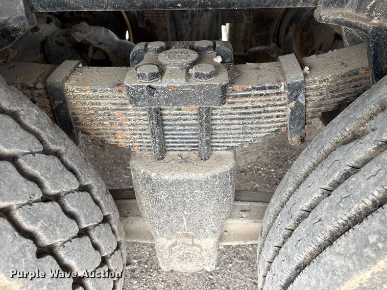 image for item EA7282 1987 Western Star 4800 flatbed truck